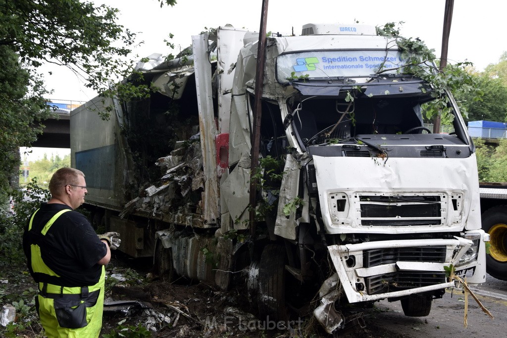 Schwerer VU A 3 Rich Oberhausen Hoehe AK Leverkusen P572.JPG - Miklos Laubert